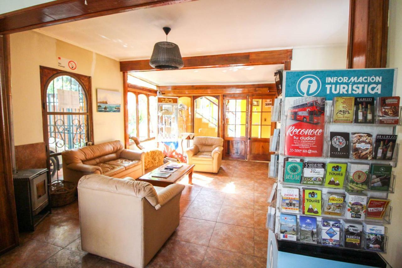 טלקה Hostal Del Rio מראה חיצוני תמונה
