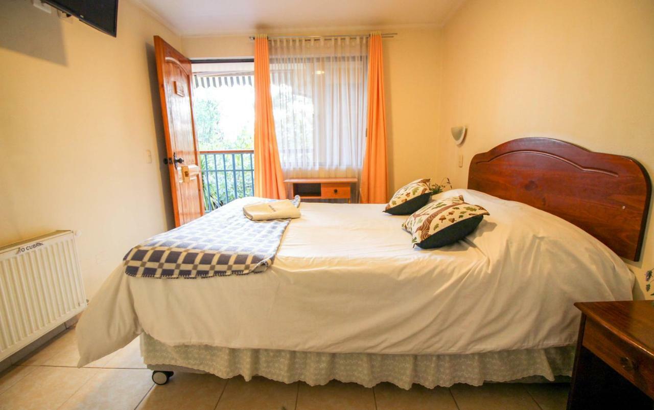 טלקה Hostal Del Rio מראה חיצוני תמונה